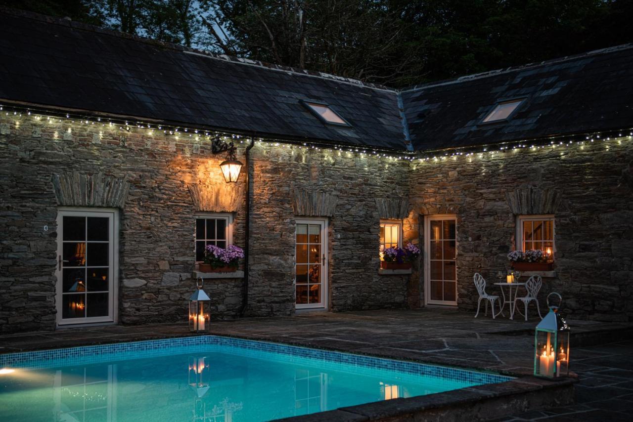 Ardnavaha House - Poolside Cottages Clonakilty Extérieur photo